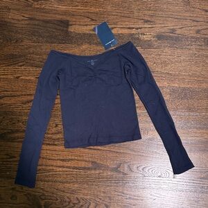 Brandy Melville Women's Navy Off the shoulder Long Sleeve Top